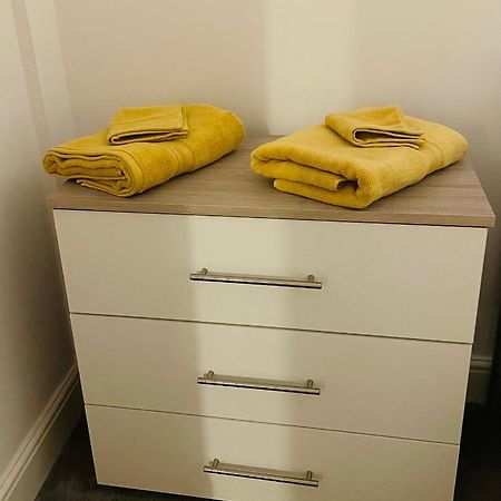 #0509 Two Bedroom Serviced Apartment- Free Parking Derby Extérieur photo
